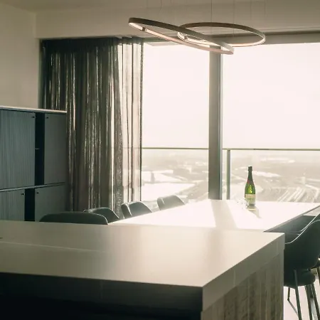 Sky Tower View With Parking By Interhome Lägenhet