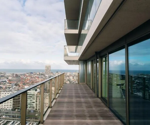 Sky Tower View With Parking By Interhome Apartman